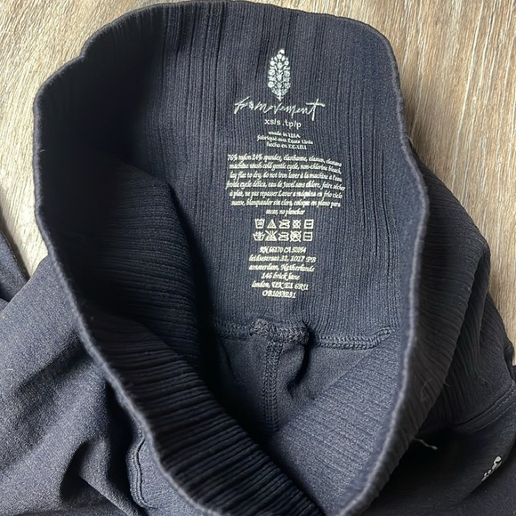 Free People Movement Good Karma Leggings in Black Size XS - Picture 9 of 16